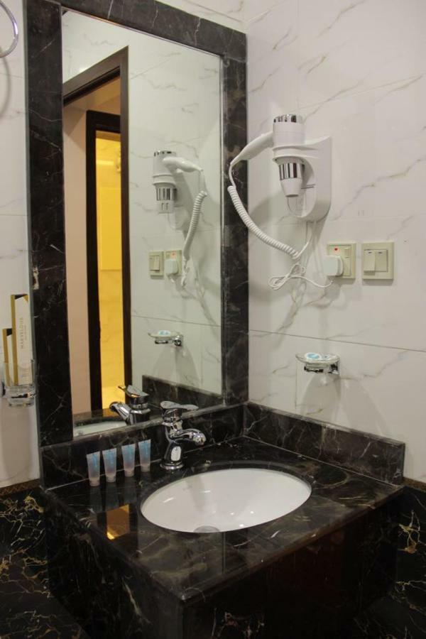 Golden Rest Hotel Khobar Bagian luar foto